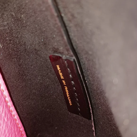 Burberry Pink Crossbody Bag - Picture 7 of 10